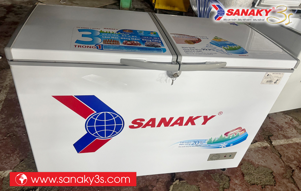 Tủ đông Sanaky VH-3699A1 dung tích 270L dàn đồng