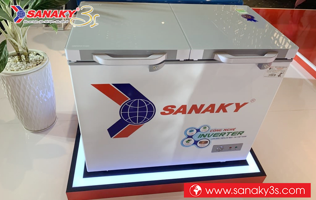 Tủ đông Sanaky inverter VH-2599A4K 208L