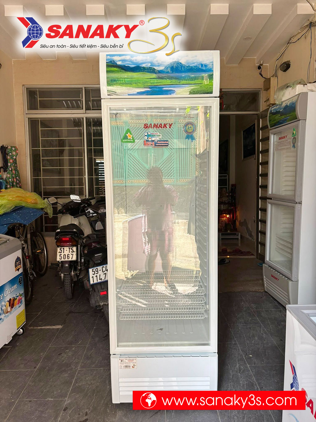 Tủ mát Inverter Sanaky VH-408K3L hàng chính hãng