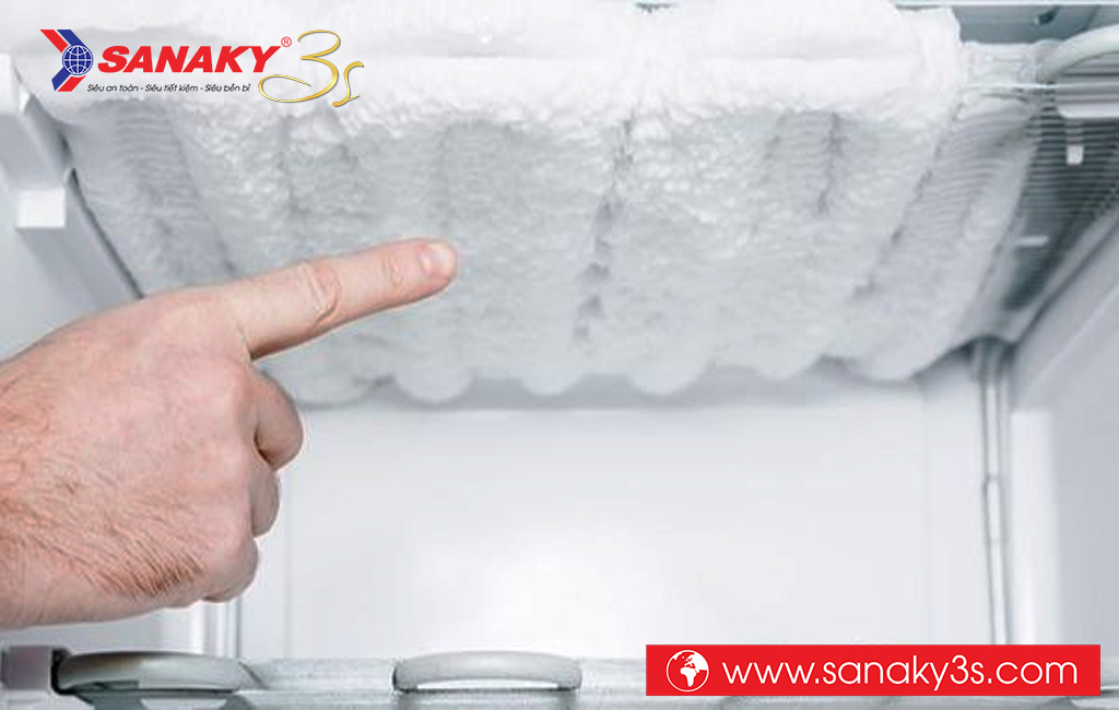 Tủ mát Sanaky bị đóng tuyết