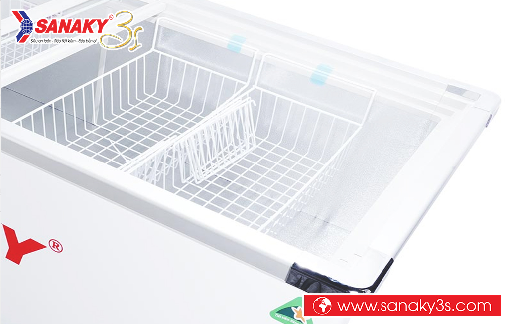 Lòng tủ đông Sanaky bằng nhựa ABS