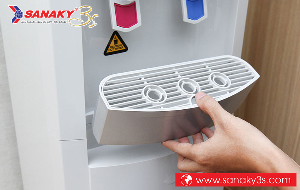 Vệ sinh định kỳ cây nước nóng lạnh Sanaky
