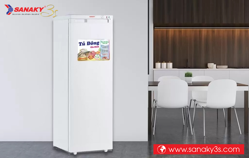 Tủ đông đứng Sanaky VH-230VD dung tích 213L