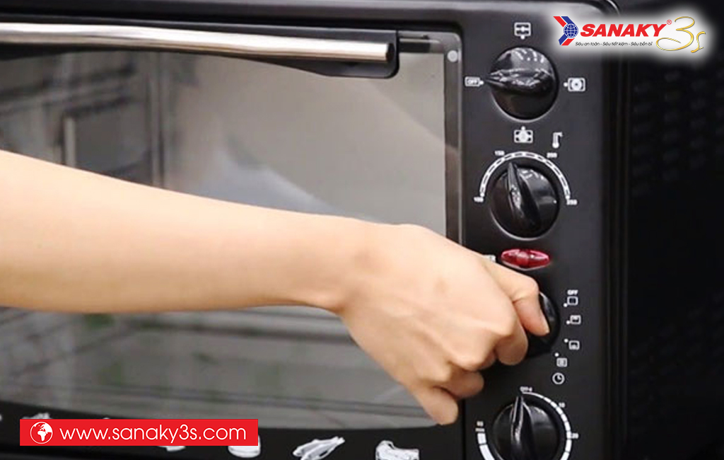 Làm nóng lò trước khi nướng