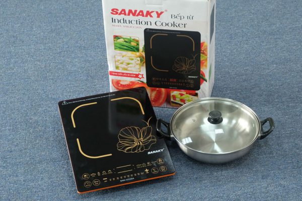 bếp từ sanaky